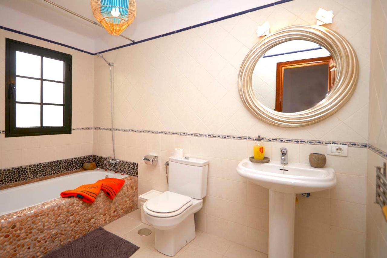 Casa Margarita - Shared Pool - Close To Seafront Promenade Punta Mujeres Esterno foto